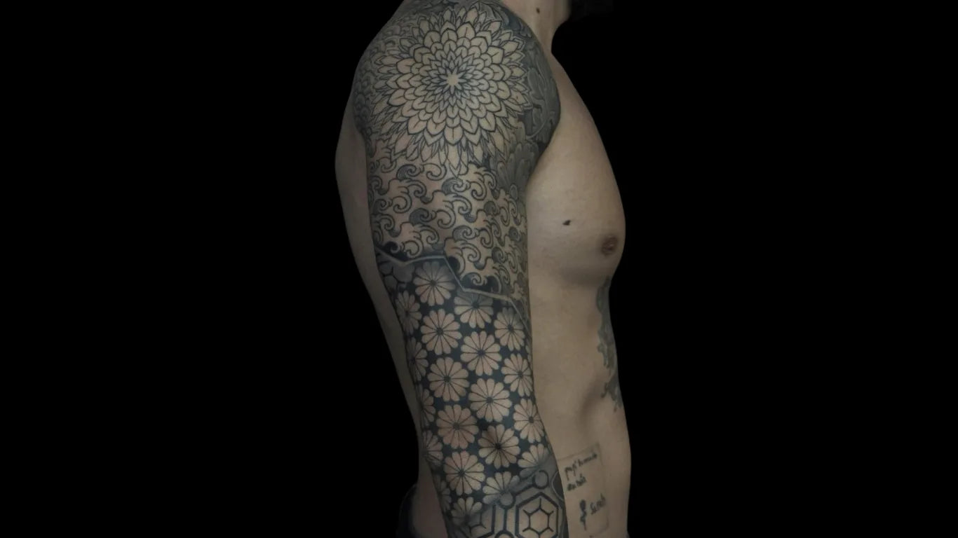 Perfectly Complex Tattoos: Geometric Style