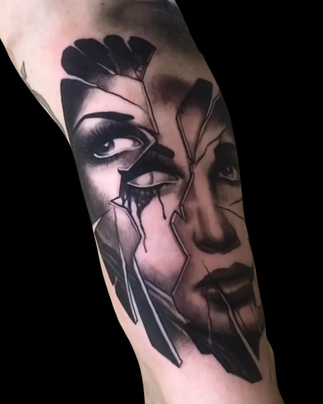 Horror Black & Gray