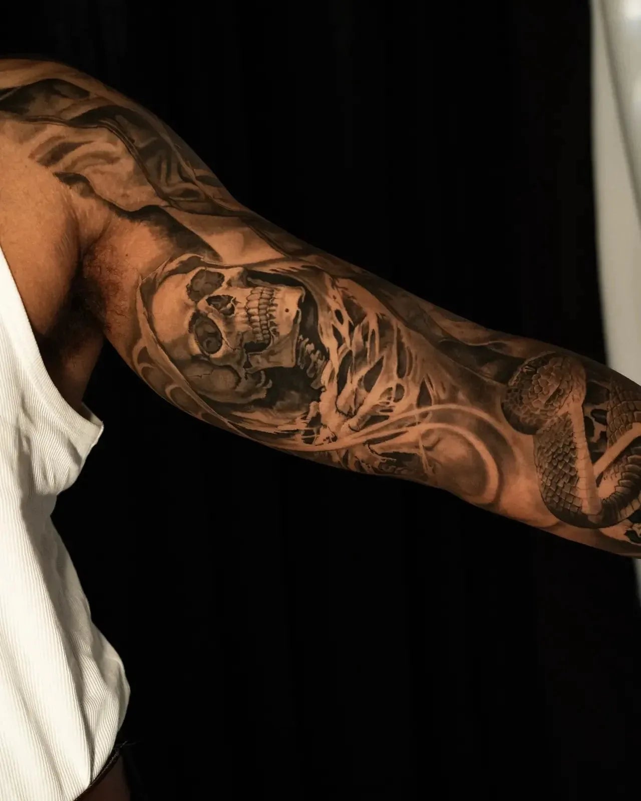 Lady Justice Sleeve