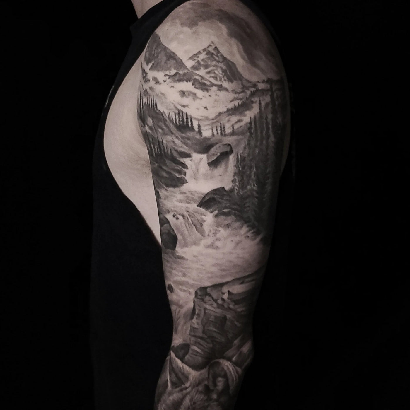 Realism Nature Sleeve