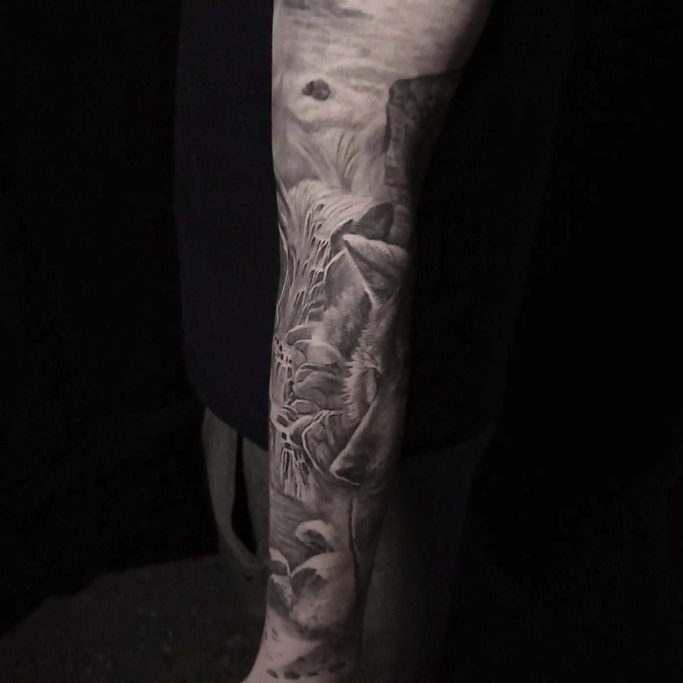 Realism Nature Sleeve