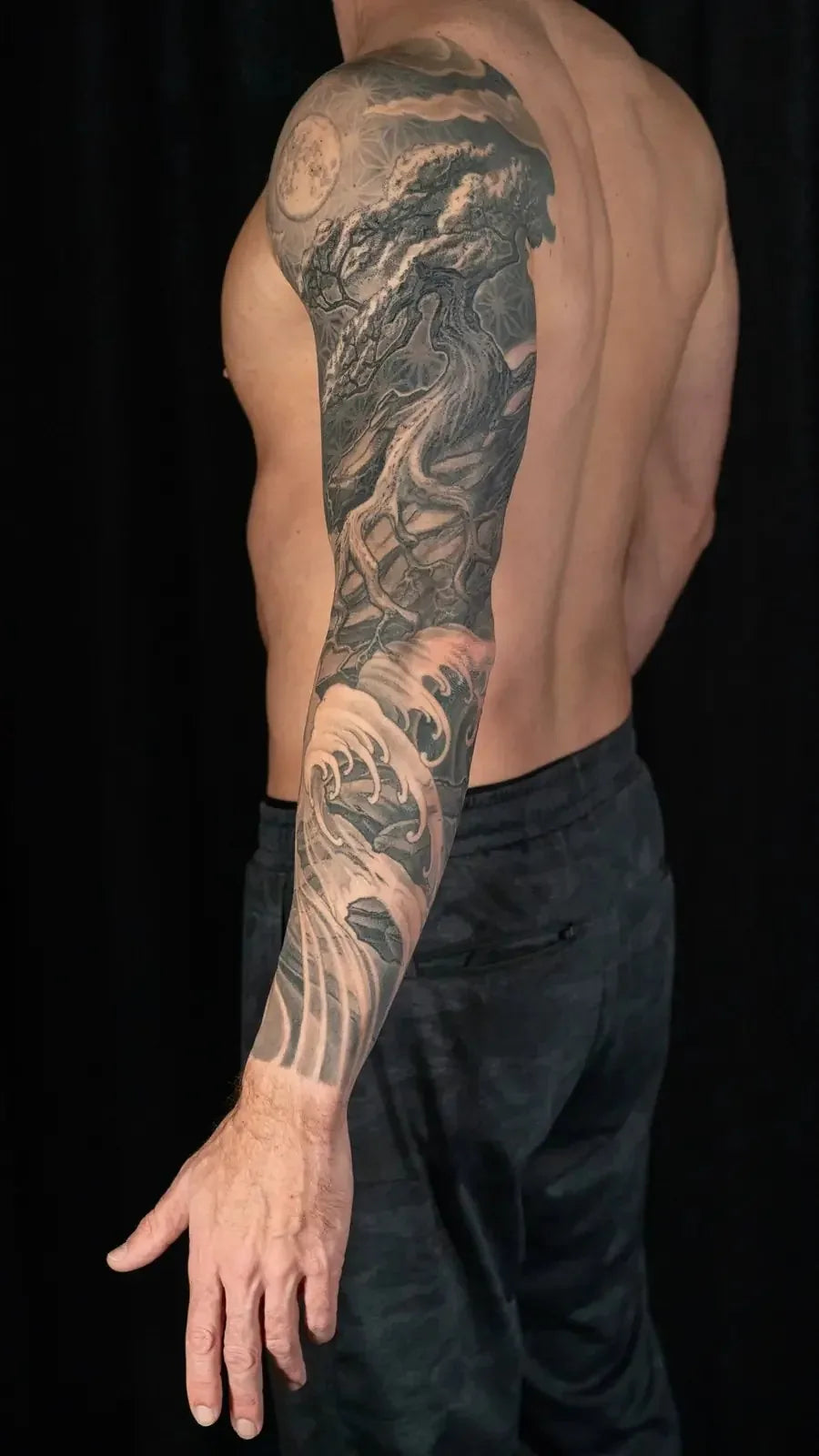 Bonsai Moon Kumiko Sleeve