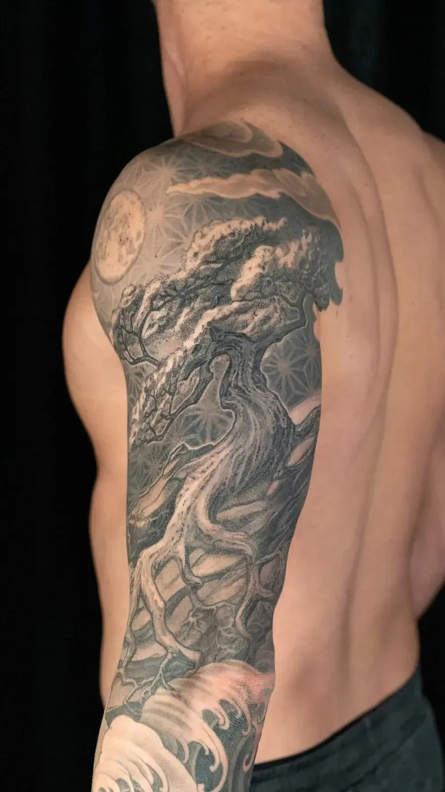 Bonsai Moon Kumiko Sleeve